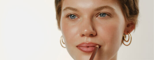 Avec les tutos Sisley, apprenez a utiliser au mieux les produits.